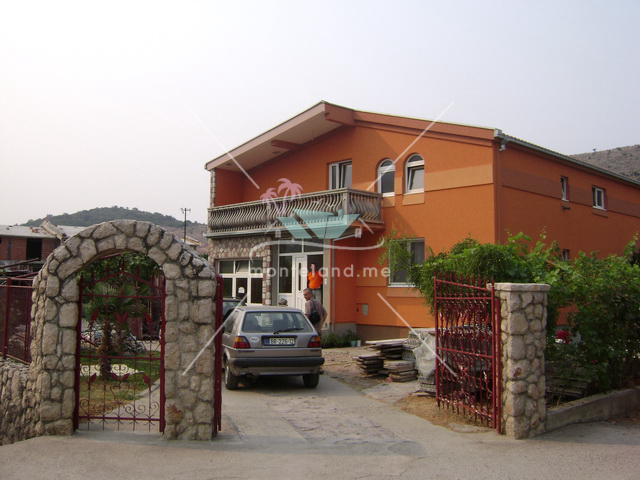 Haus, Angebote zum Verkauf, BAR, BAR, Montenegro, 300M, Preis - 200000€