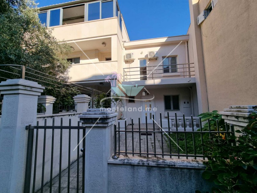 House, offers sale, BUDVA, CENTAR, Montenegro, 572M, Price - 400000€