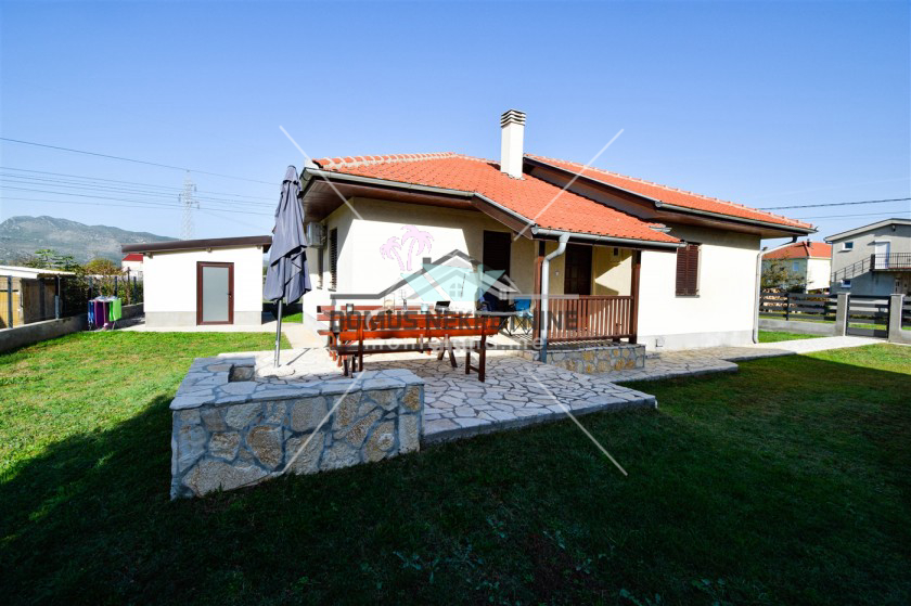 Дом, предложения о продаже, PODGORICA, DONJA GORICA, Черногория, 80M, Цена - 120000€