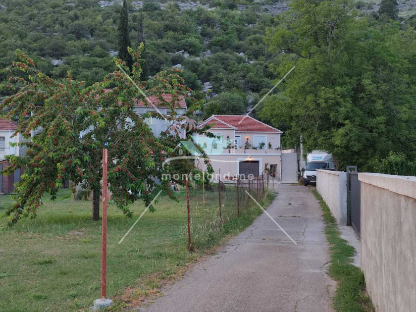House, offers sale, PODGORICA, TOLOŠI, Montenegro, 92M, Price - 105000€