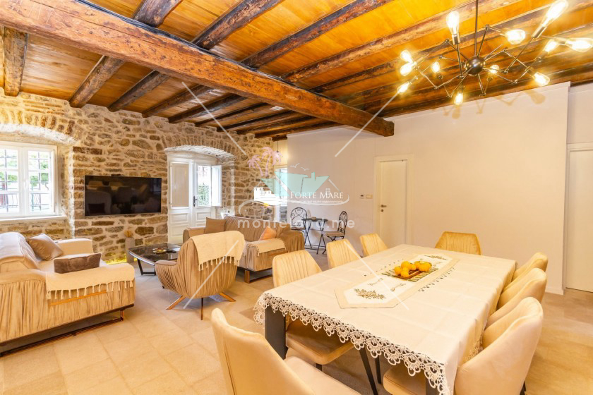 Apartment, offers sale, HERCEG NOVI, HERCEG NOVI, Montenegro, 68M, Price - 300000€