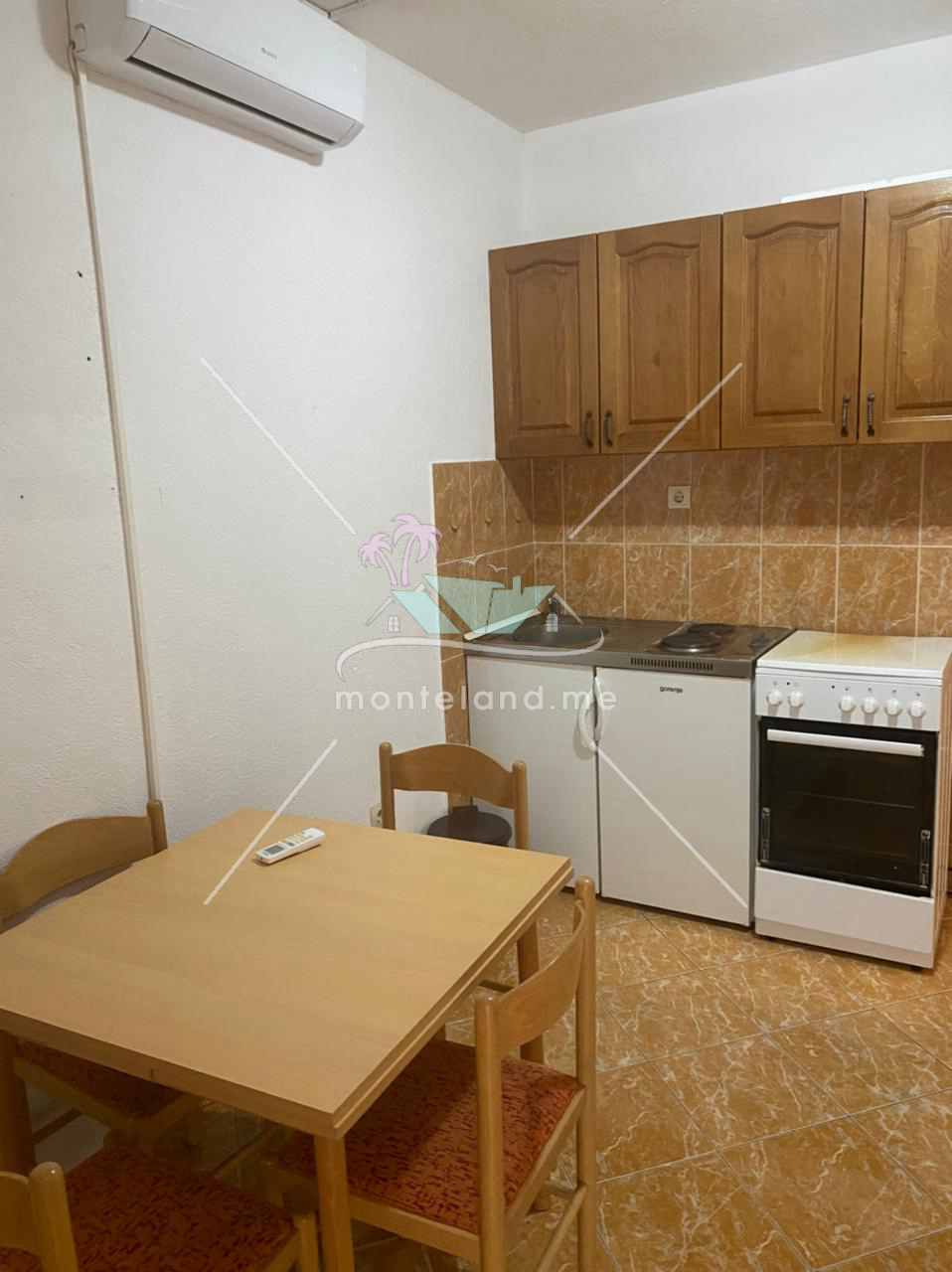 Wohnung, Langzeitvermietung, HERCEG NOVI, BAOŠIĆI, Montenegro, Preis - 250€