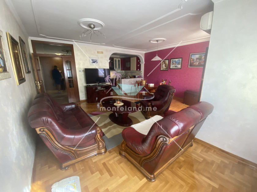 Квартира, Долгосрочная аренда, PODGORICA, VEZIROV MOST, Черногория, 94M, Цена - 800€