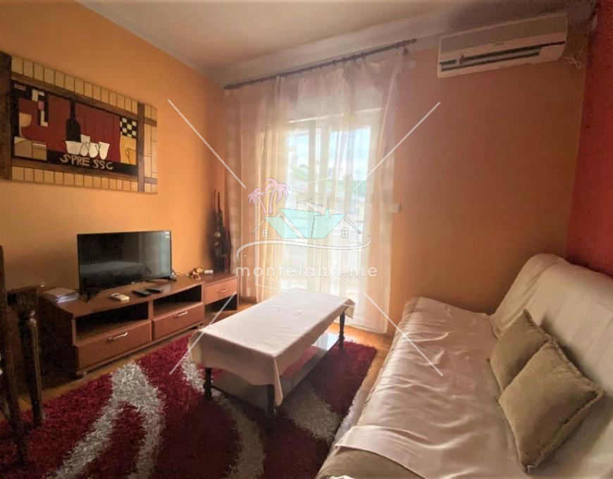 Apartment, Long term rental, PODGORICA, STARI AERODROM, Montenegro, 40M, Price - 250€
