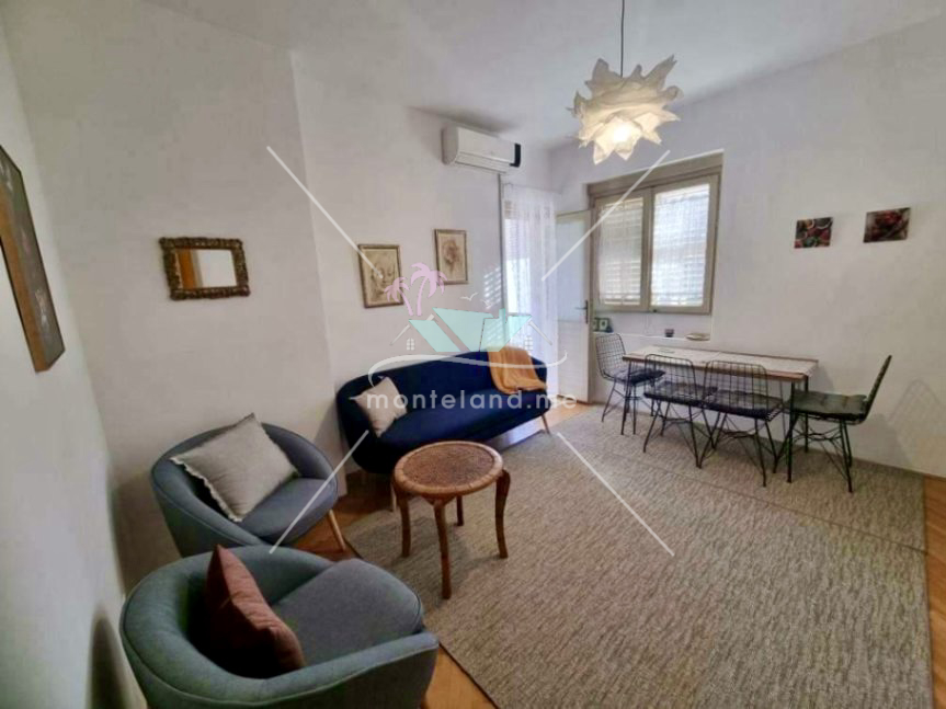 Квартира, Долгосрочная аренда, PODGORICA, CENTAR, Черногория, 60M, Цена - 450€